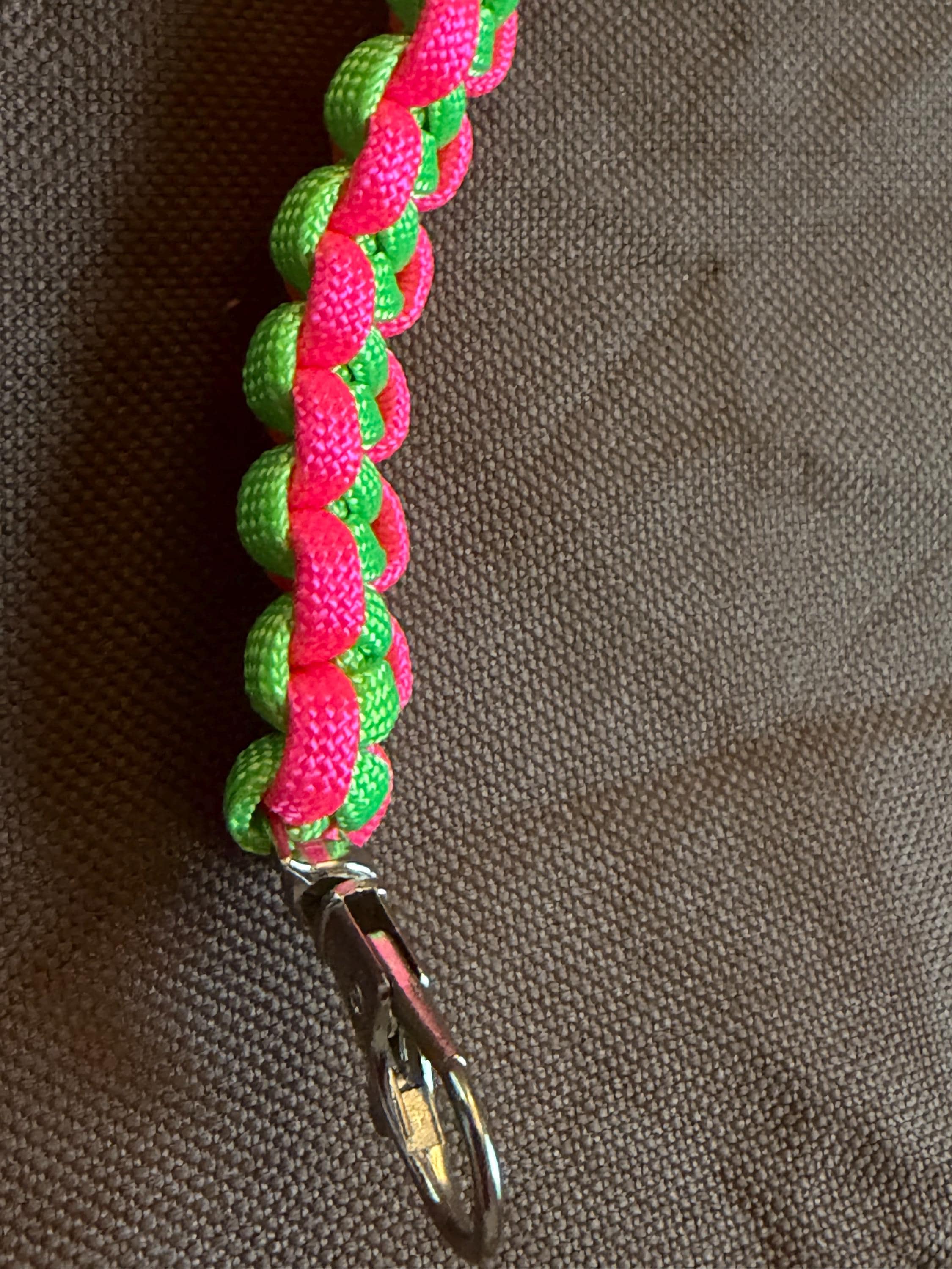 adjustable wrist keychain